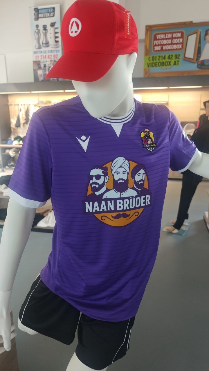 Violettes Fußballtrikot mit mehrfarbigem Druckmotiv