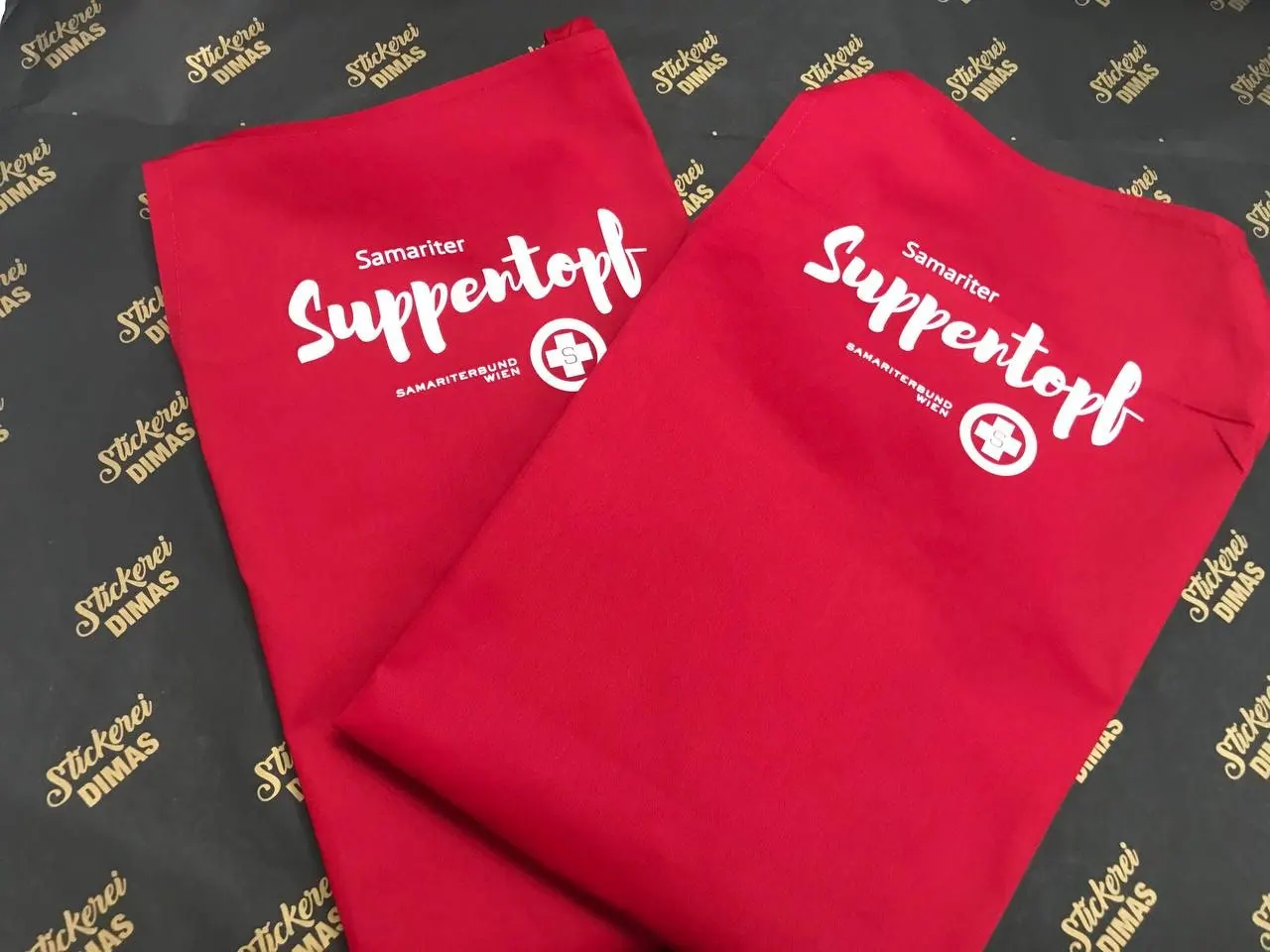 Custom Apron Printing in Vienna example